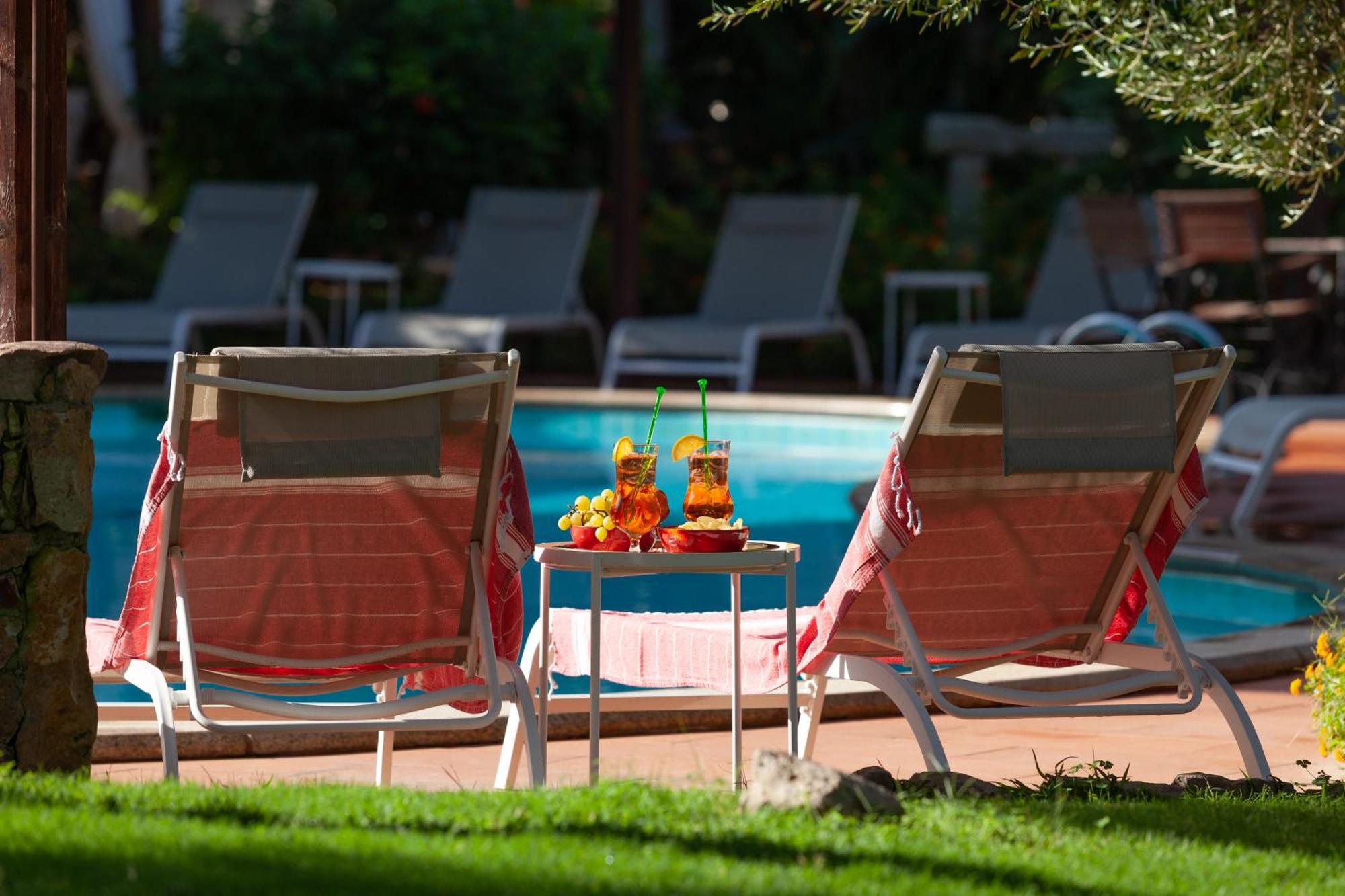 Nora Club Hotel & Spa Pula Exterior photo