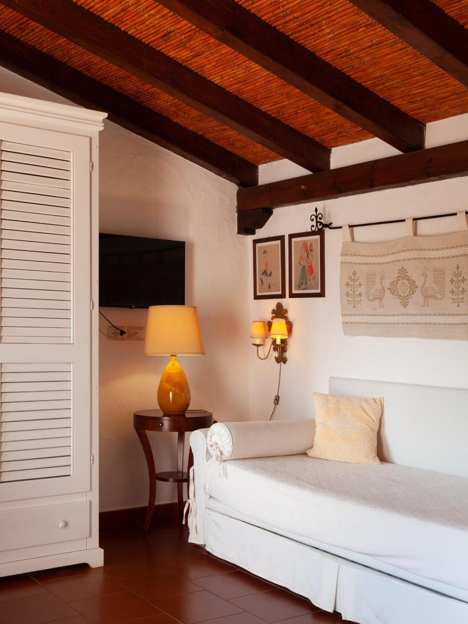 Nora Club Hotel & Spa Pula Exterior photo